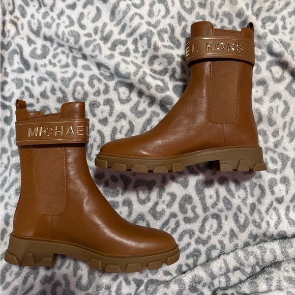 NWOT Michael Kors Ridley Strap Chelsea Boots - Picture 6 of 7